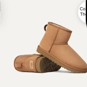 UGG Classic Mini Women’s Boots Size 10 CHESTNUT